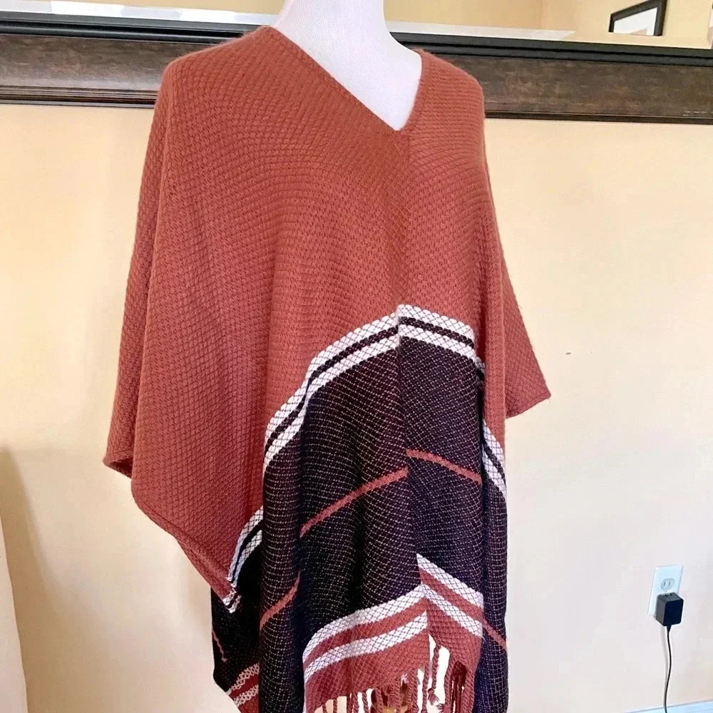 Nwt Treasure & Bond Boho Fringe Poncho Burnt Sienna One Size — image 4 of 8